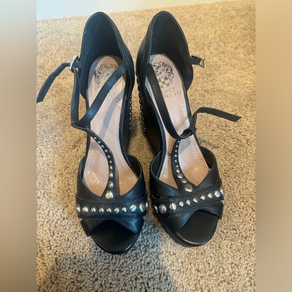 NWOT Vince Camuto Wedges - Size 7.5 - Picture 1 of 6